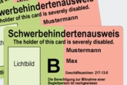 Passt in jedes Portemonnaie: der neue Schwerbehindertenausweis. Foto: bmas